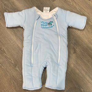NWOT Magic Sleep Suit Baby Sz Small sleep sack